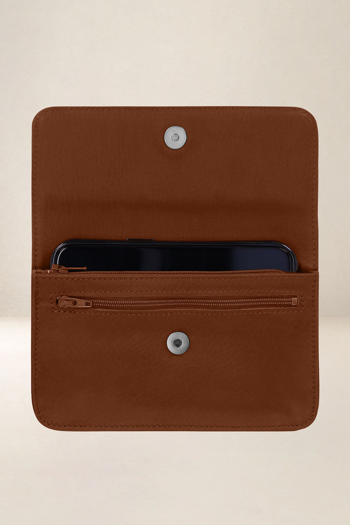 Porte-téléphone en cuir pleine fleur MINOS coloris fauve, vue intérieure n°2 – Ateliers Fourès