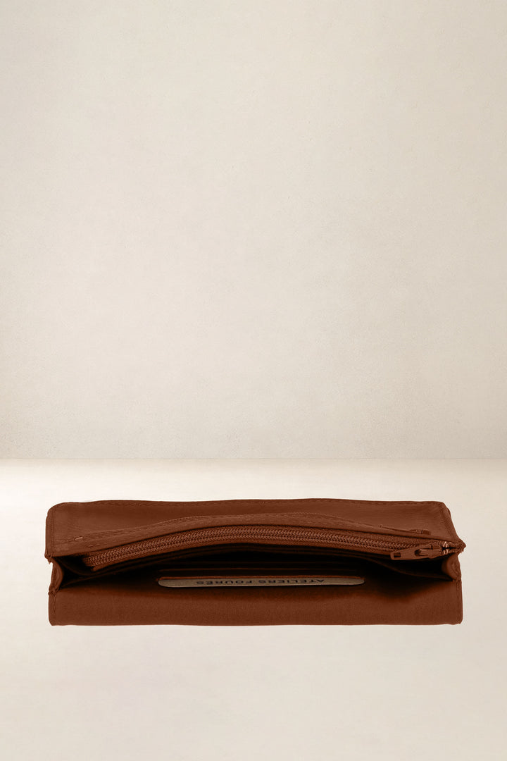 Porte-téléphone en cuir pleine fleur MINOS coloris fauve, vue intérieure n°4 – Ateliers Fourès