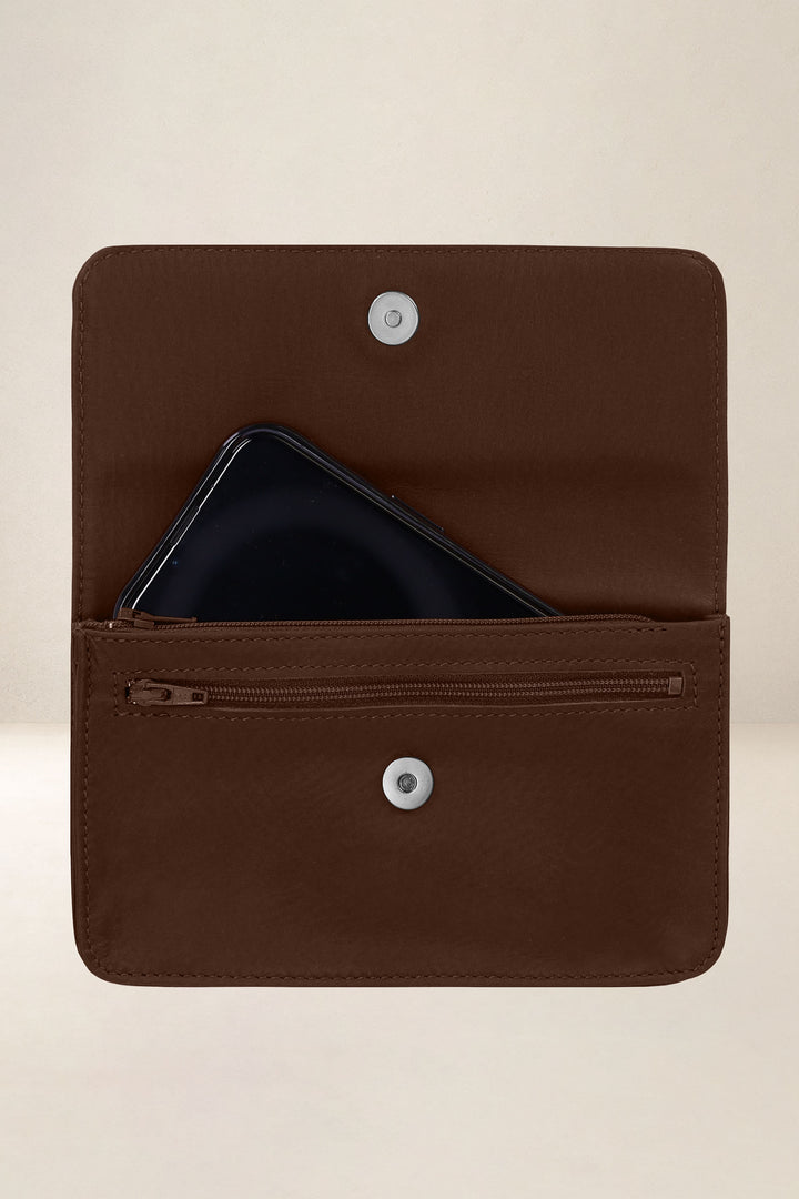 Porte-téléphone en cuir pleine fleur MINOS coloris cognac, vue intérieure n°1 – Ateliers Fourès