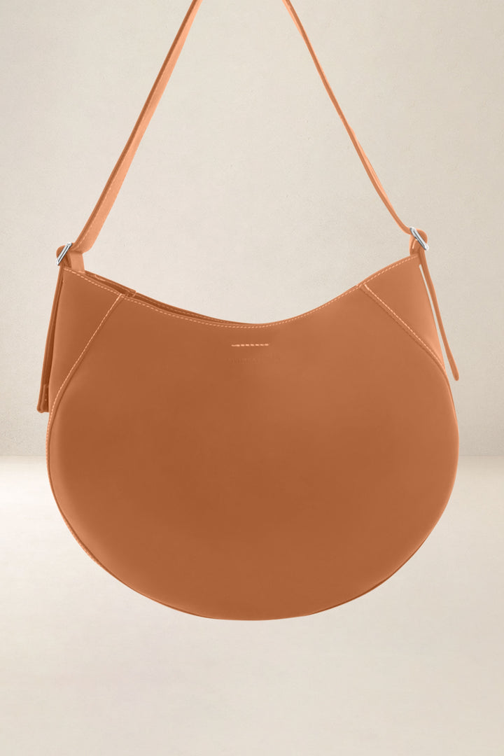 Sac à main en cuir pleine fleur ETNA coloris lionne, vue d’ensemble – Ateliers Fourès