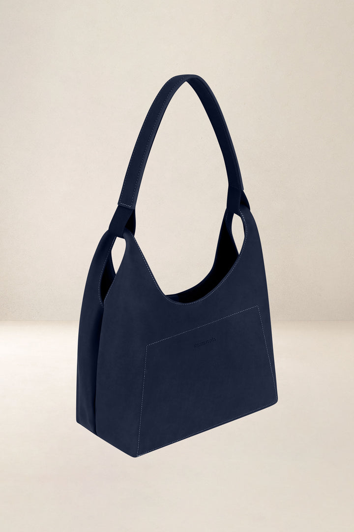 Sac à main en cuir pleine fleur AMAZONE coloris minuit, vue de profil – Ateliers Fourès