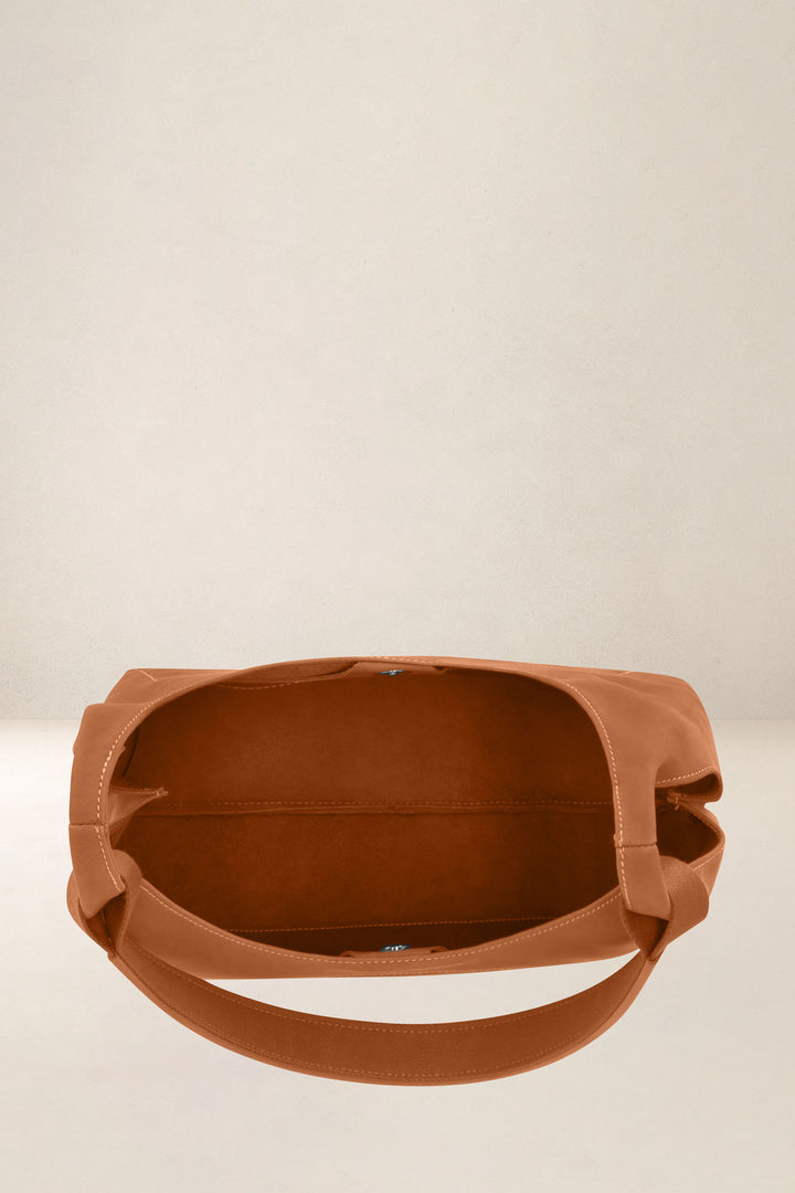 Sac à main en cuir pleine fleur AMAZONE coloris lionne, vue intérieure – Ateliers Fourès