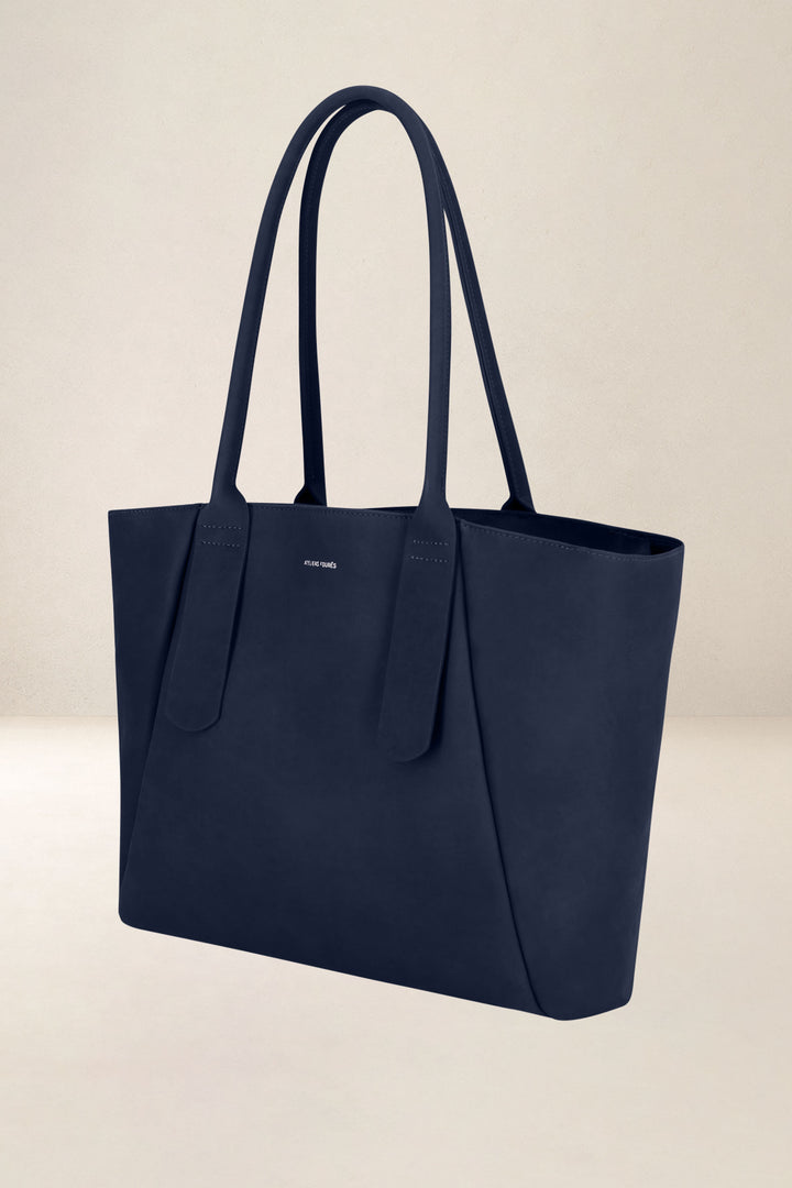 Sac de travail en cuir pleine fleur DÉMÉTER coloris minuit, vue de profil n°1 – Ateliers Fourès
