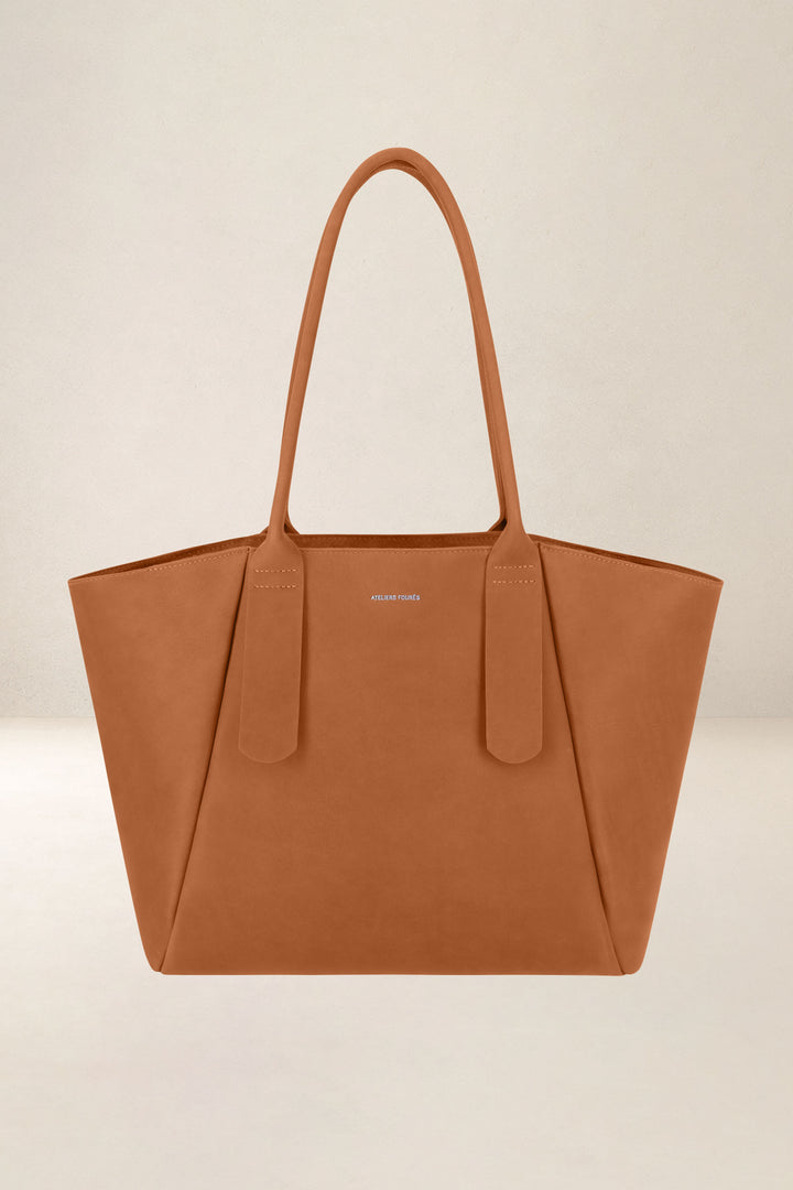 Sac de travail en cuir pleine fleur DÉMÉTER coloris lionne, vue d’ensemble – Ateliers Fourès