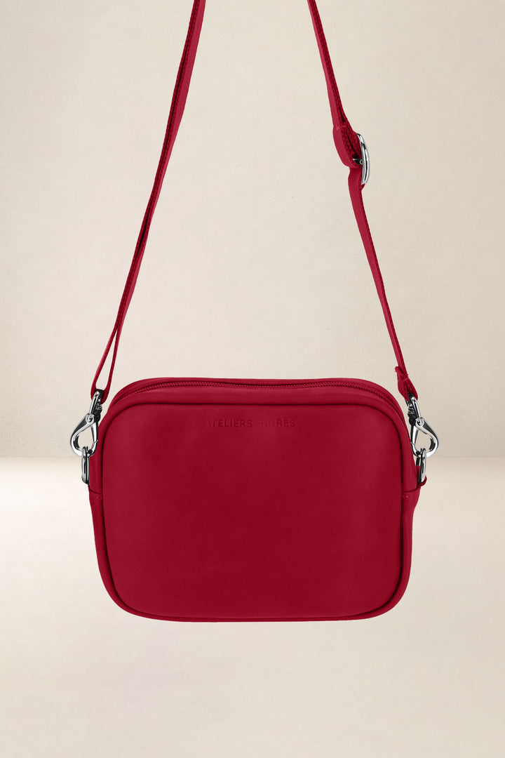 Mini sac en cuir pleine fleur AURA coloris amour, vue d’ensemble – Ateliers Fourès