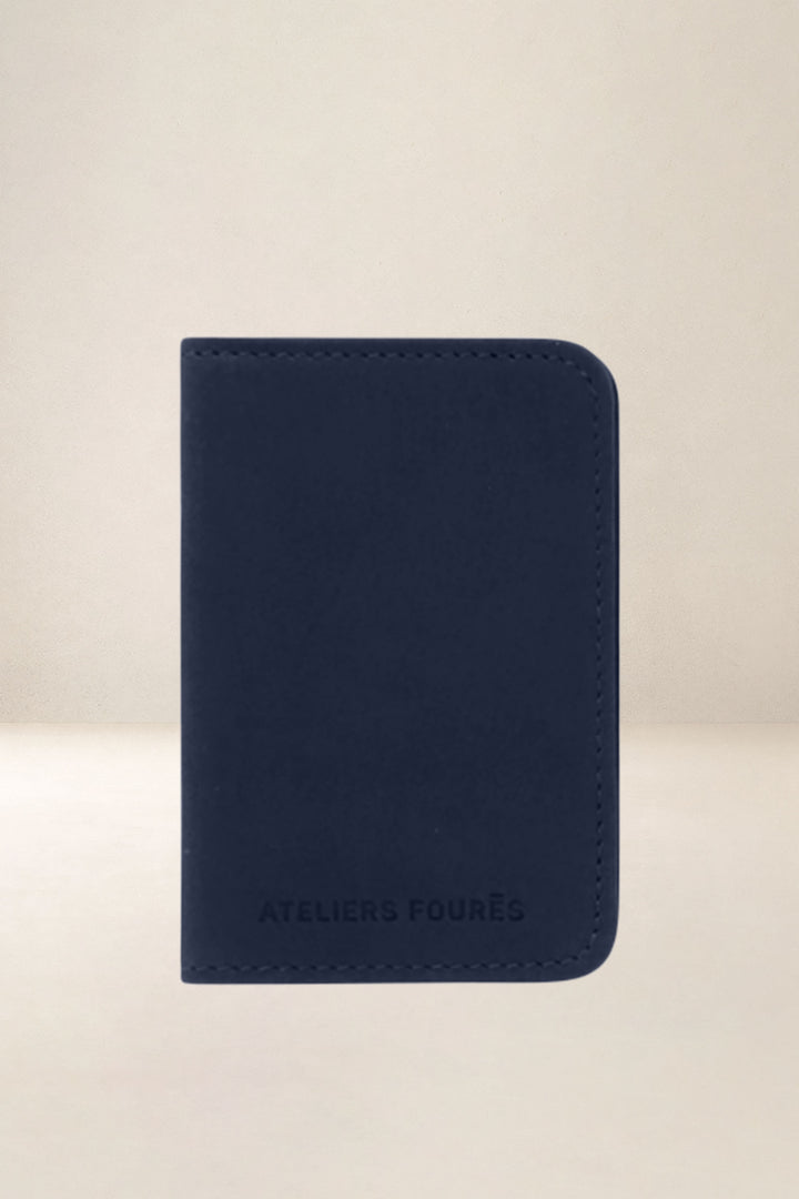 Porte-cartes en cuir pleine fleur ASTRÉE coloris minuit, vue d’ensemble – Ateliers Fourès