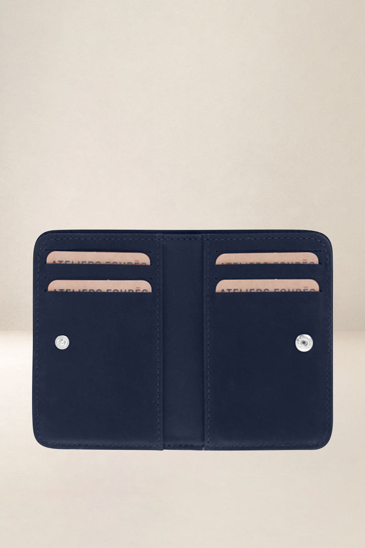 Porte-cartes en cuir pleine fleur ASTRÉE coloris minuit, vue intérieure n°1 – Ateliers Fourès