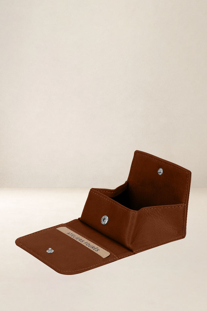 Portefeuille compact en cuir pleine fleur ERATO coloris fauve, vue intérieure n°2 – Ateliers Fourès