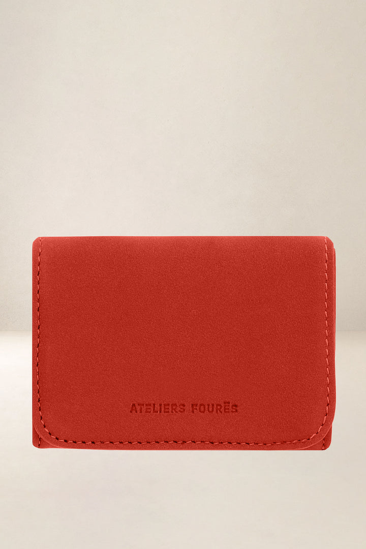 Portefeuille compact en cuir pleine fleur ERATO coloris orange confit, vue de face – Ateliers Fourès