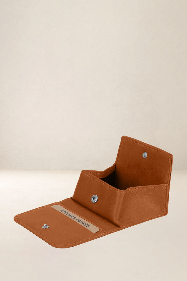 Portefeuille compact en cuir pleine fleur ERATO coloris lionne, vue intérieure n°2 – Ateliers Fourès