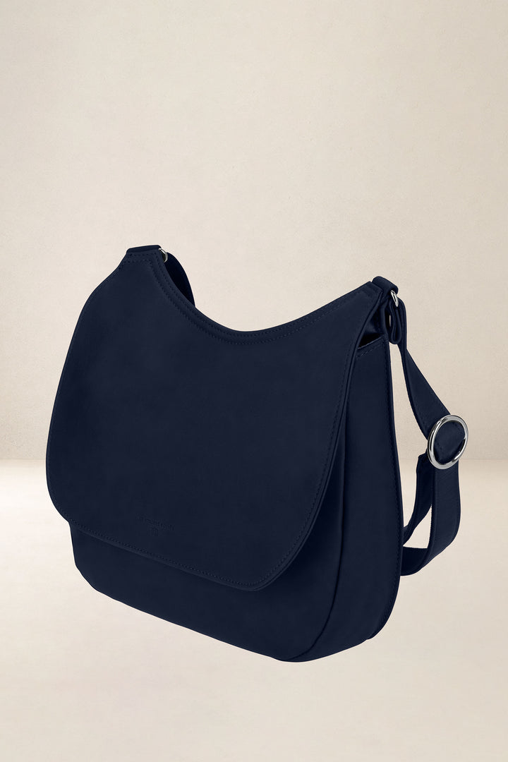 Sac à main en cuir pleine fleur ARTÉMIS coloris minuit, vue de profil – Ateliers Fourès