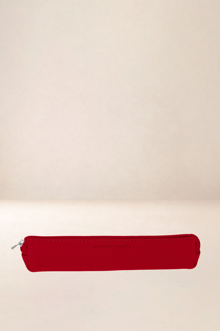 Trousse en cuir pleine fleur DIONÉ coloris amour, vue d’ensemble – Ateliers Fourès