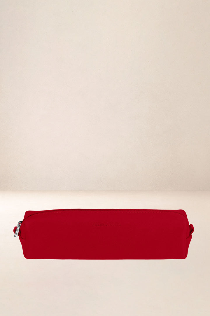 Trousse en cuir pleine fleur DIONÉ coloris amour, vue d’ensemble – Ateliers Fourès