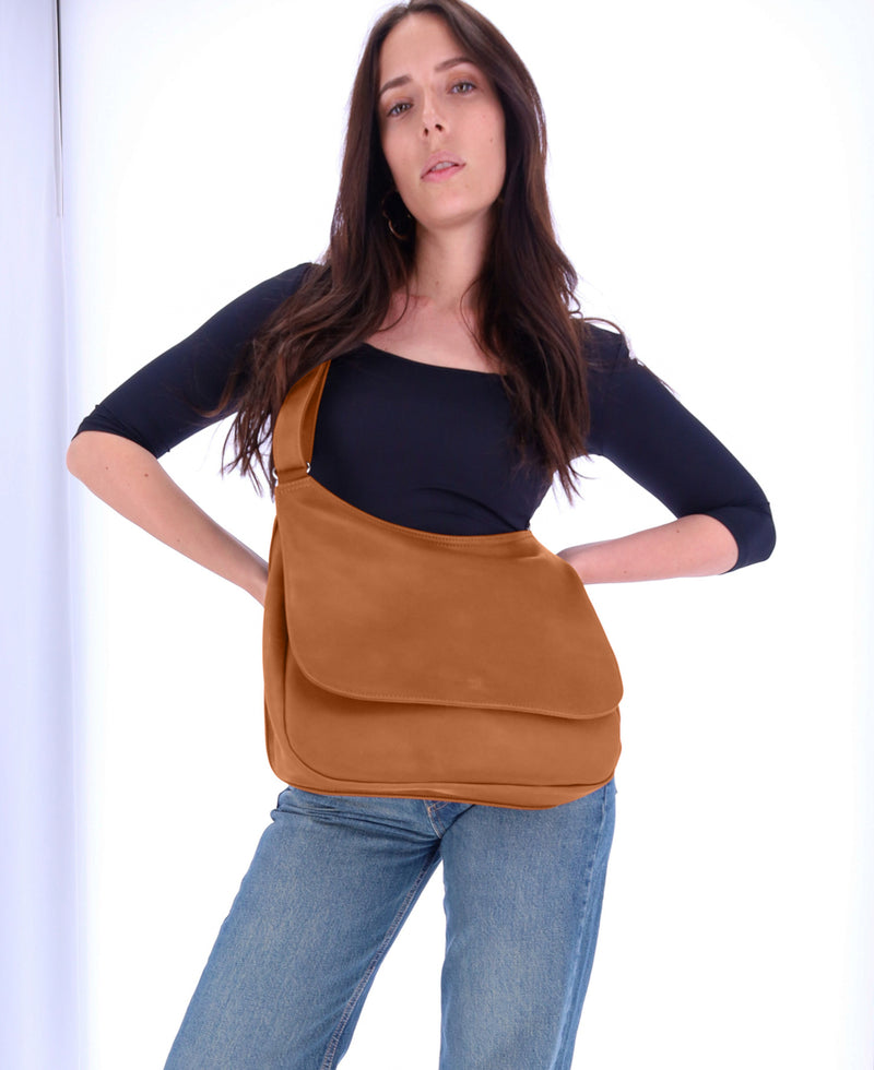 lionne #3666151025902