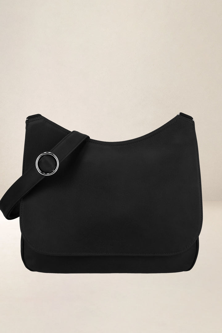Sac à main en cuir pleine fleur ARTÉMIS coloris noir, vue d’ensemble – Ateliers Fourès