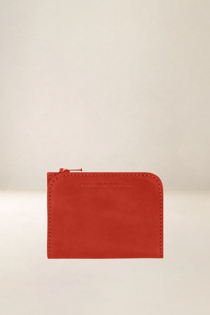 Portefeuille compact en cuir pleine fleur NÉMÉSIS coloris orange confit, vue d’ensemble – Ateliers Fourès
