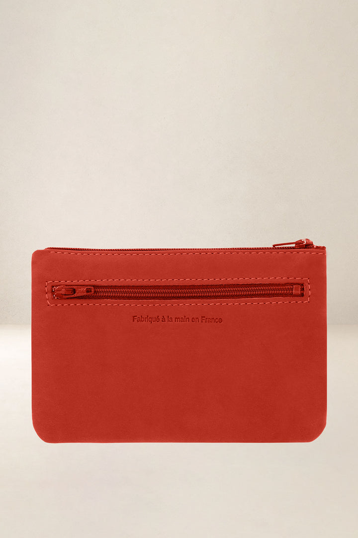 Trousse en cuir pleine fleur CASSIOPÉE coloris orange confit, vue de dos – Ateliers Fourès