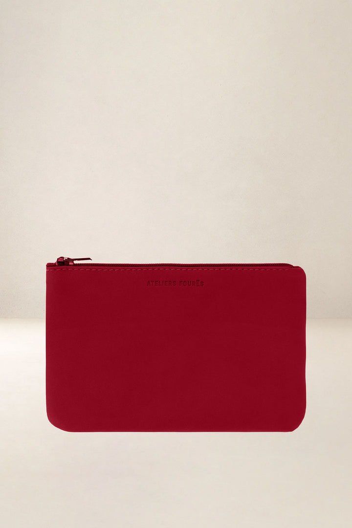 Trousse en cuir pleine fleur CASSIOPÉE coloris amour, vue d’ensemble – Ateliers Fourès
