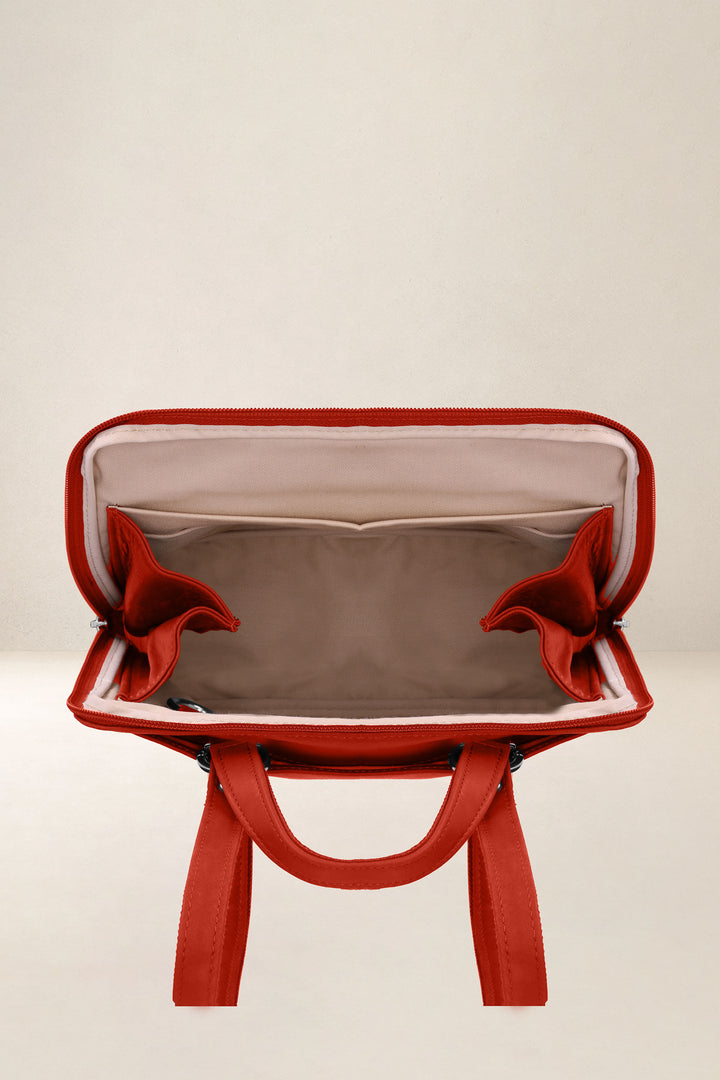 Sac à dos en cuir pleine fleur ANDROMÈDE coloris orange confit, vue intérieure n°2 – Ateliers Fourès
