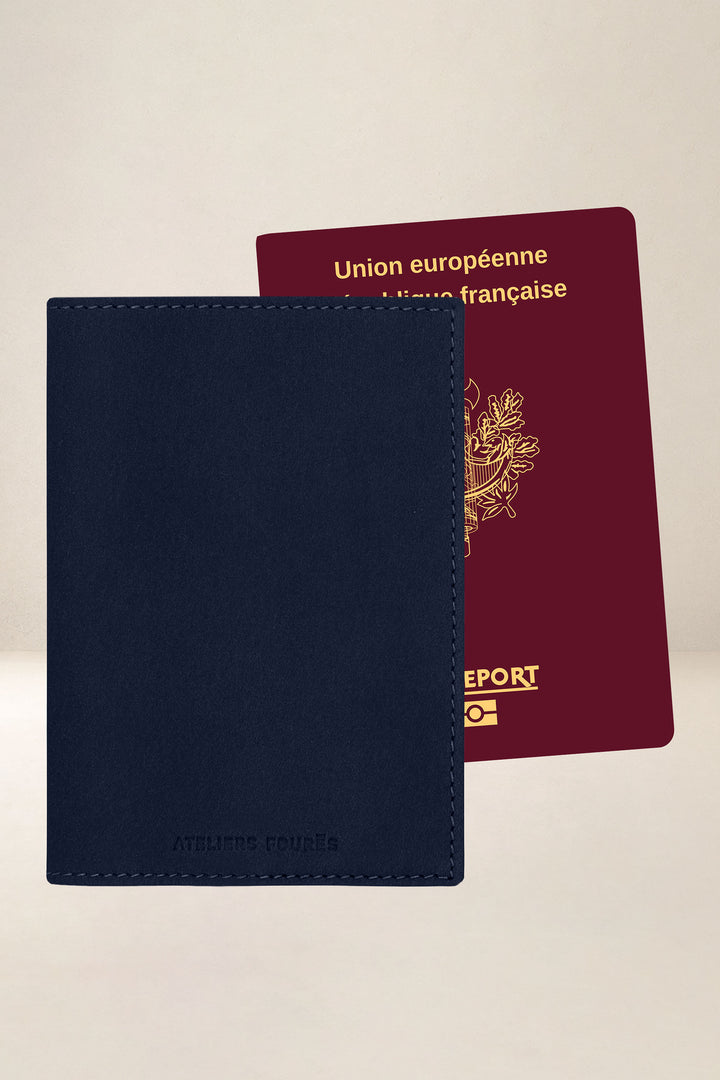 Petite maroquinerie en cuir pleine fleur ÉOS coloris minuit, vue de face n°2 – Ateliers Fourès