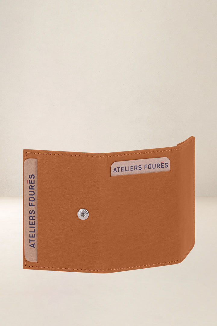 Porte-cartes en cuir pleine fleur CYBELLE coloris lionne, vue intérieure n°3 – Ateliers Fourès