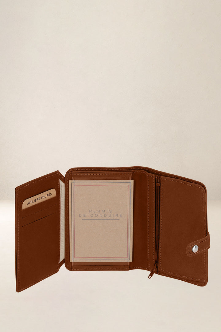 Portefeuille medium en cuir pleine fleur METIS coloris fauve, vue intérieure n°1 – Ateliers Fourès