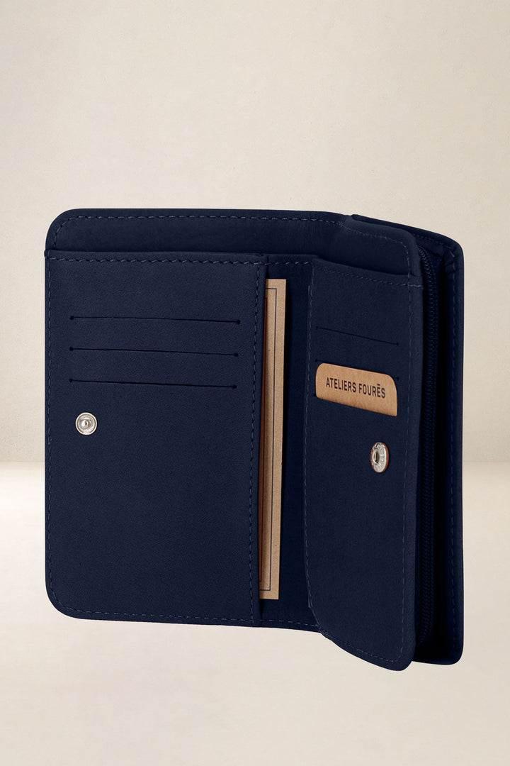 Portefeuille medium en cuir pleine fleur NÉRÉÏDES coloris minuit, vue intérieure n°1 – Ateliers Fourès