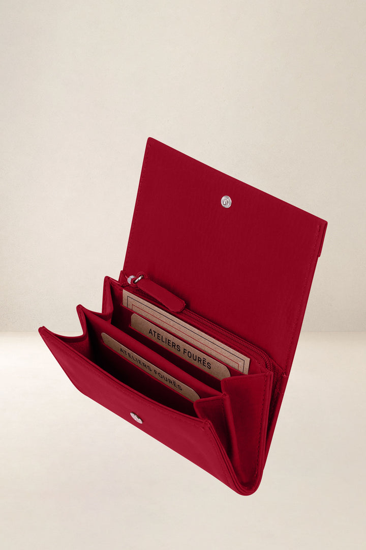 Portefeuille medium en cuir pleine fleur THÉMIS coloris amour, vue intérieure – Ateliers Fourès