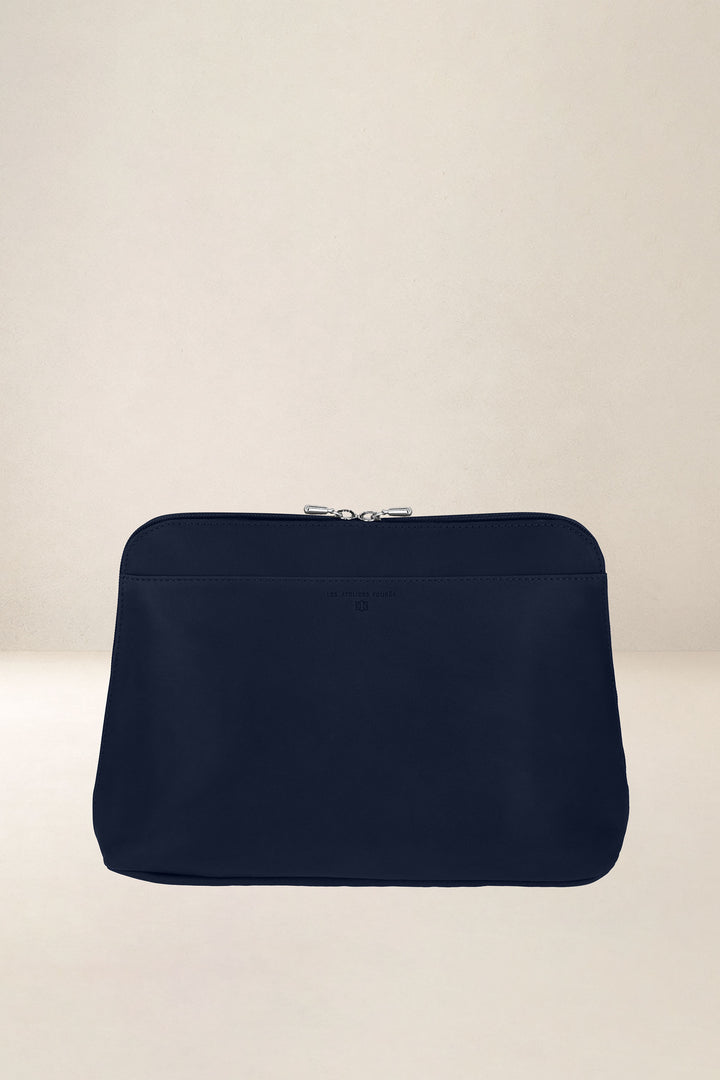 Sac à main en cuir pleine fleur EUROPE coloris minuit, vue d’ensemble – Ateliers Fourès