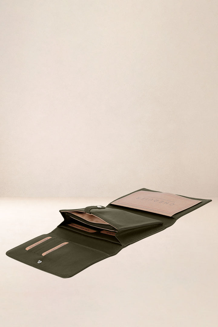 Portefeuille compagnon en cuir pleine fleur ECHO coloris kaki, vue intérieure n°3 – Ateliers Fourès