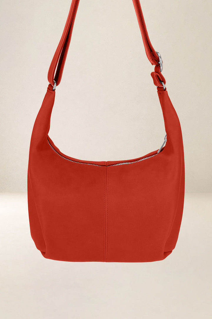 Sac à main en cuir pleine fleur LÉTO coloris orange confit, vue d’ensemble – Ateliers Fourès