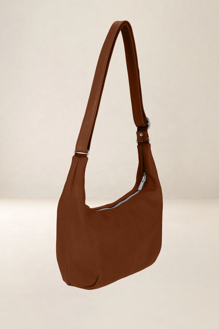 Sac à main en cuir pleine fleur LÉTO coloris fauve, vue de profil n°1 – Ateliers Fourès