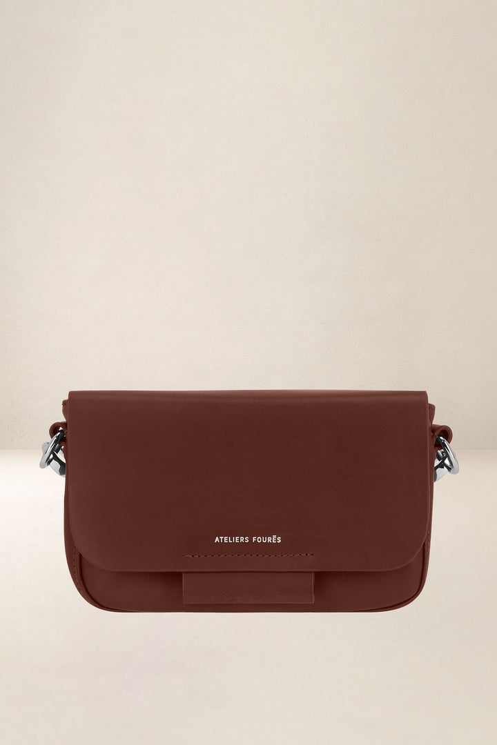 Sac à main en cuir pleine fleur CALISTA coloris fauve, vue d’ensemble – Ateliers Fourès