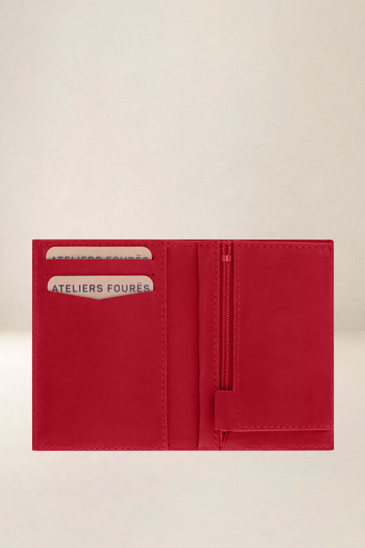 Portefeuille compact en cuir pleine fleur PLATON coloris carmen, vue intérieure n°1 – Ateliers Fourès