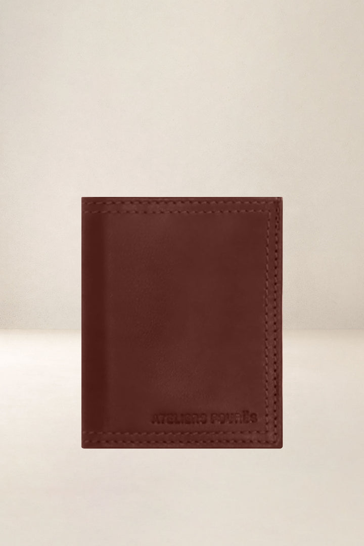 Porte-cartes en cuir pleine fleur PLATON coloris fauve, vue d’ensemble – Ateliers Fourès