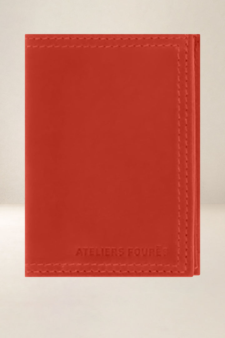 Portefeuille compact en cuir pleine fleur PLATON coloris orange, vue de face – Ateliers Fourès
