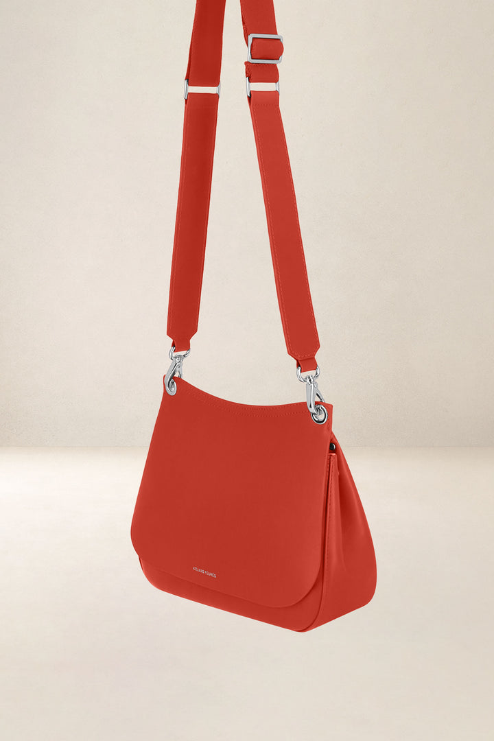 Mini sac en cuir pleine fleur APHRODITE coloris orange, vue de profil n°1 – Ateliers Fourès