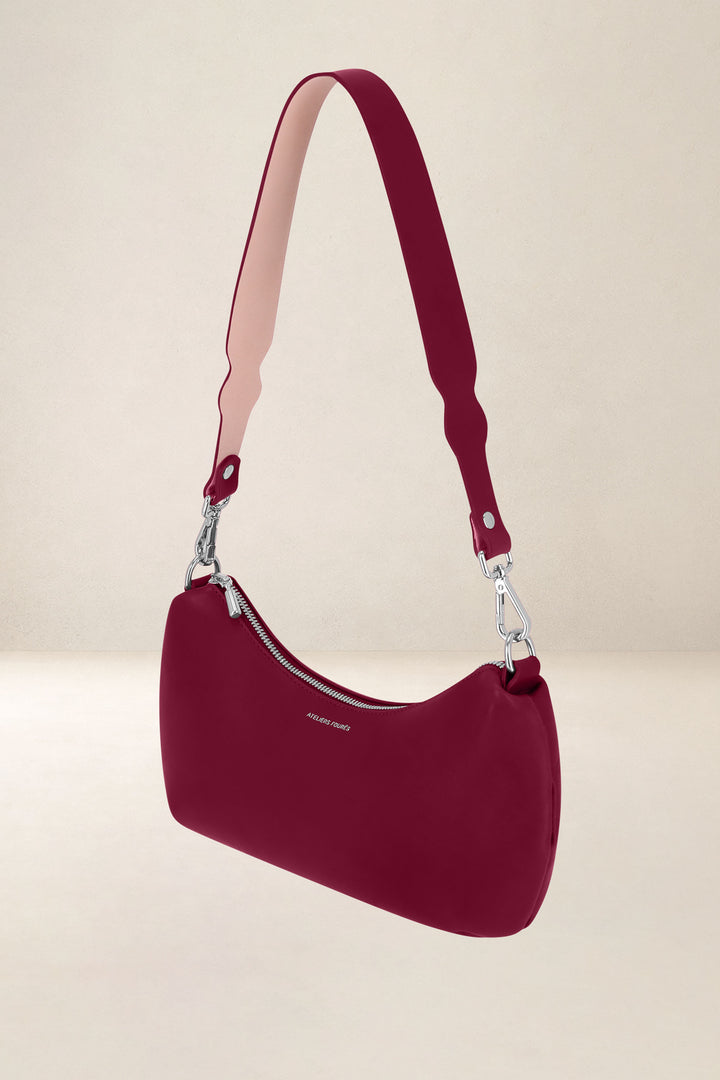 Sac à main en cuir pleine fleur HÉCATE coloris pourpre, vue de profil – Ateliers Fourès