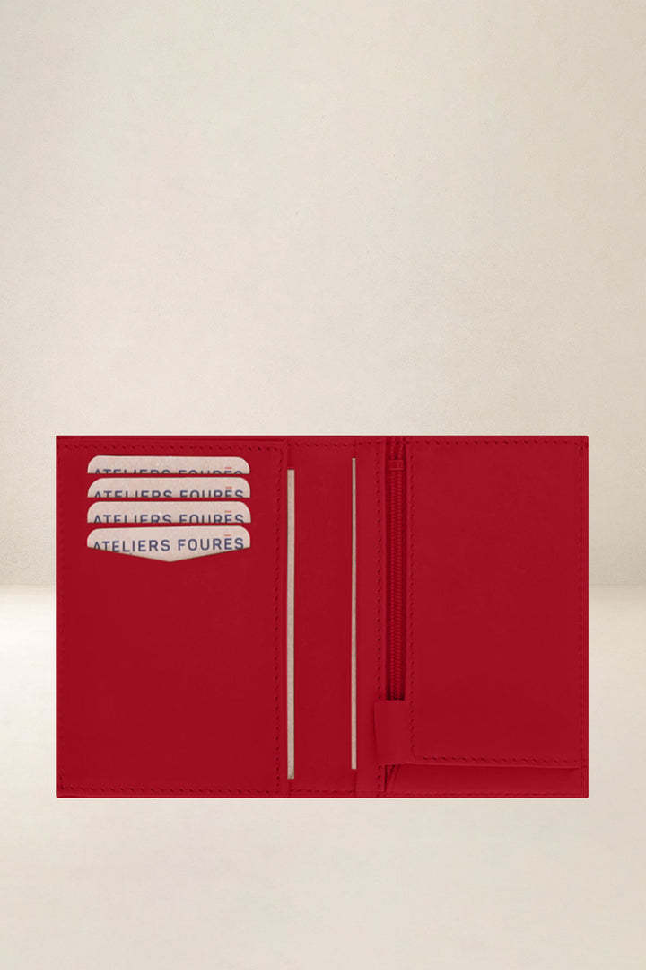 Portefeuille medium en cuir pleine fleur PLATON coloris carmen, vue intérieure n°1 – Ateliers Fourès