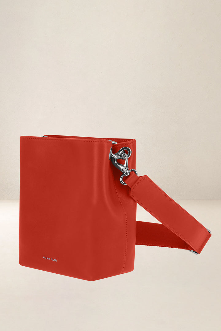 Mini sac en cuir pleine fleur ALCESTE coloris orange, vue de profil – Ateliers Fourès