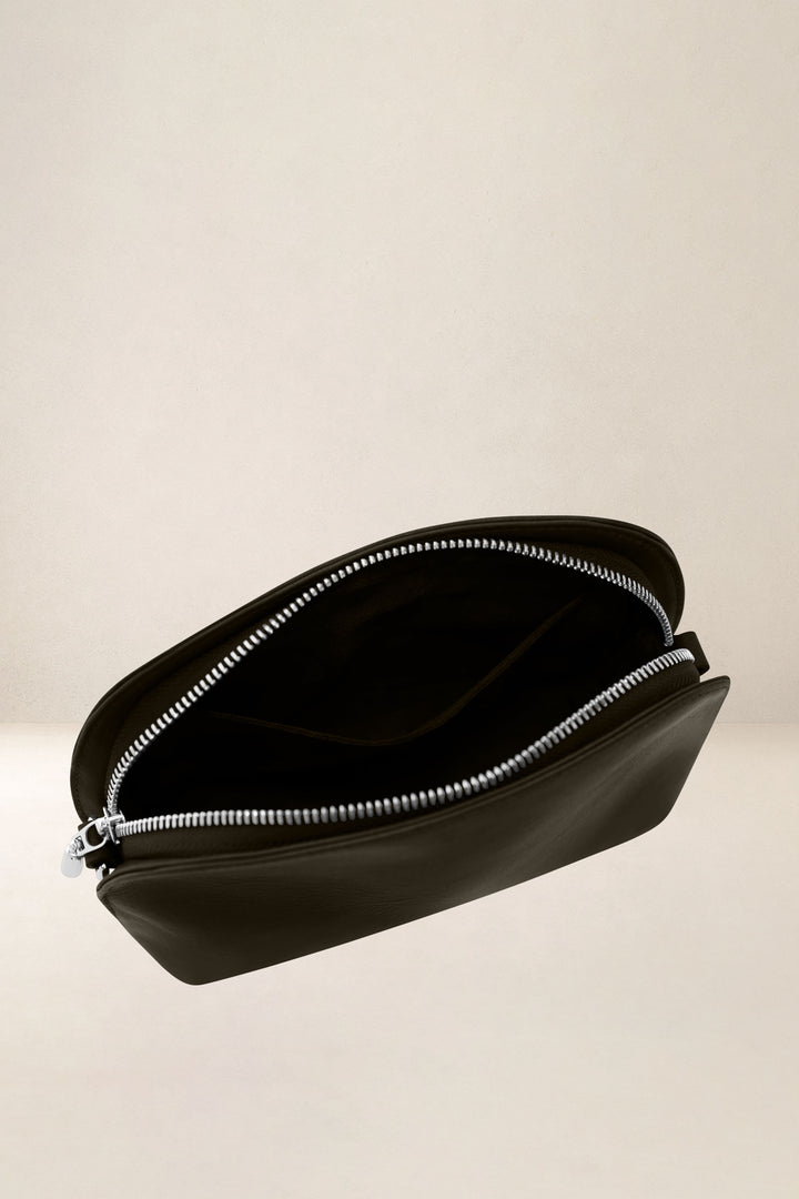 Mini sac en cuir pleine fleur ODYSSÉE coloris maquis, vue intérieure – Ateliers Fourès