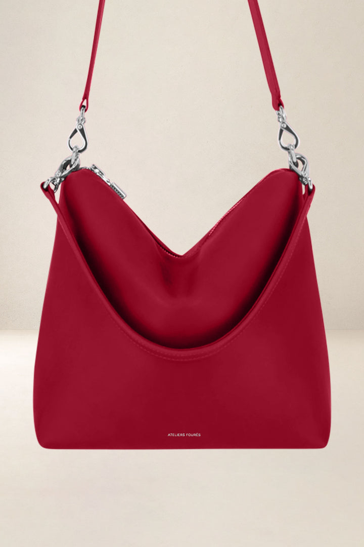 Sac bandoulière en cuir pleine fleur ILIADE coloris amour, vue d’ensemble – Ateliers Fourès