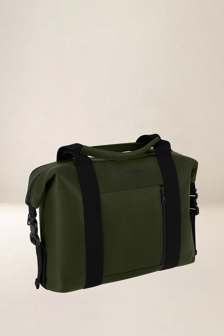 Sac de travail en cuir pleine fleur SOCRATE coloris kaki, vue de profil n°1 – Ateliers Fourès