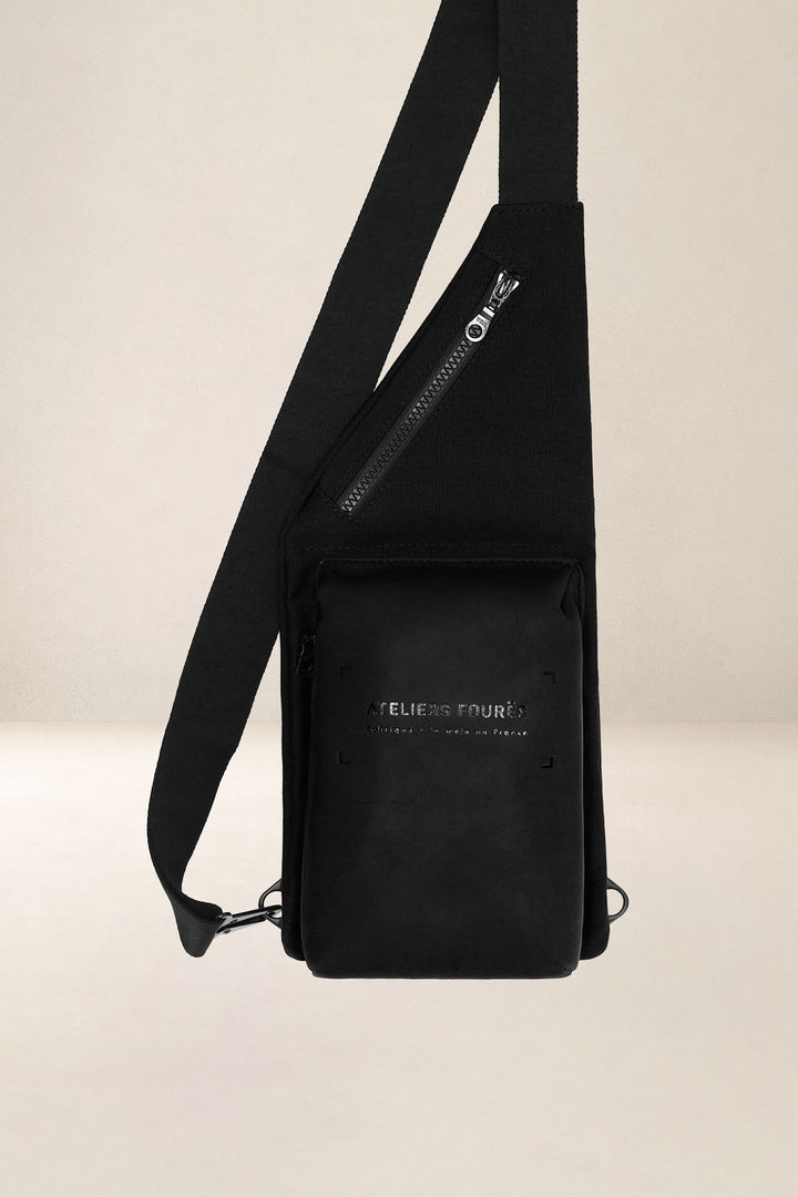Holster en cuir pleine fleur ARISTOTE coloris noir, vue d’ensemble – Ateliers Fourès
