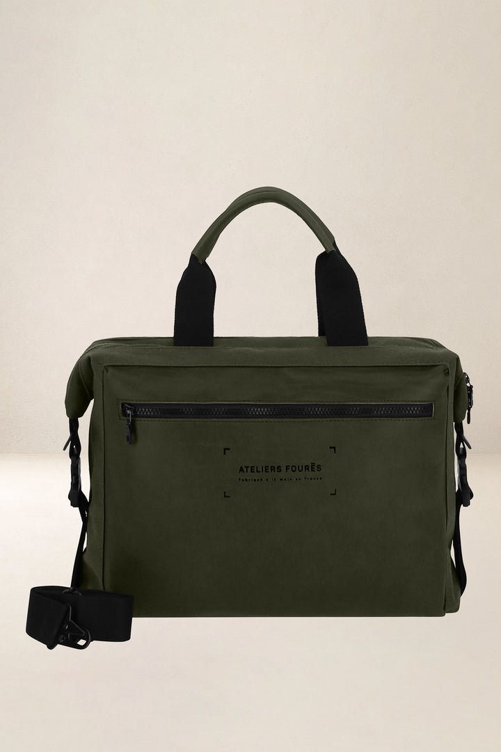 Sac de travail en cuir pleine fleur ARISTOTE coloris kaki, vue de face – Ateliers Fourès