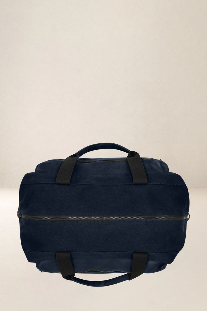 Sac de voyage en cuir pleine fleur ARISTOTE coloris minuit, vue de profil n°4 – Ateliers Fourès