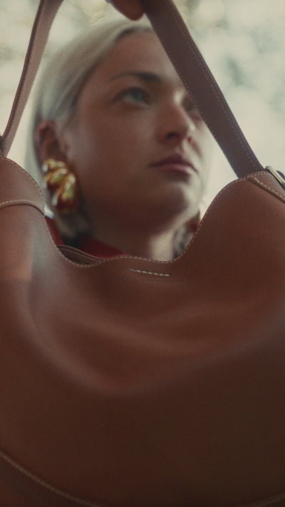 Etna en fauve et cèdres